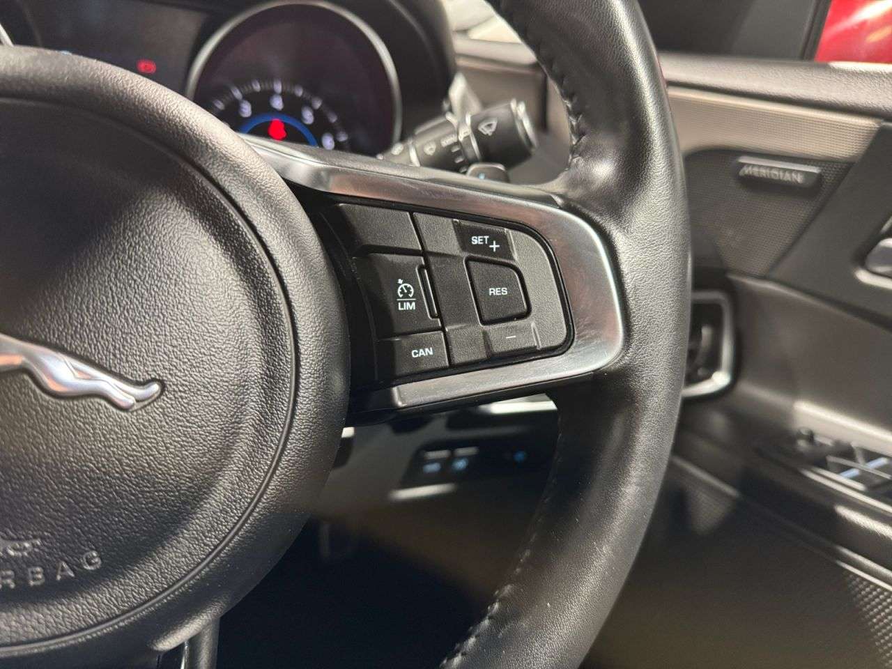 2019 JAGUAR XE 2019 JAGUAR XE