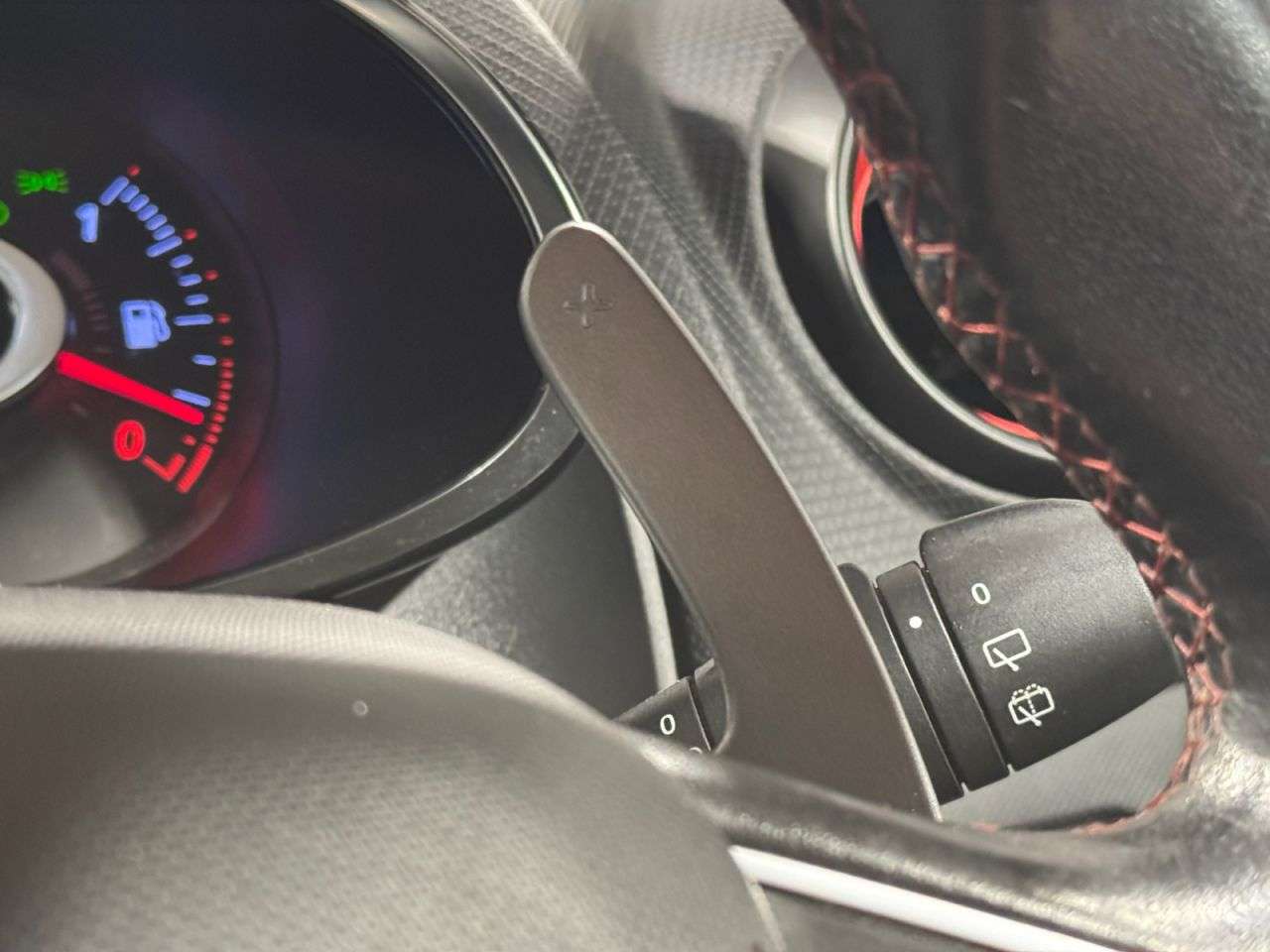 2015 RENAULT CLIO 2015 RENAULT CLIO