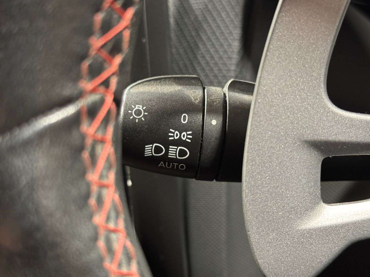 2015 RENAULT CLIO 2015 RENAULT CLIO
