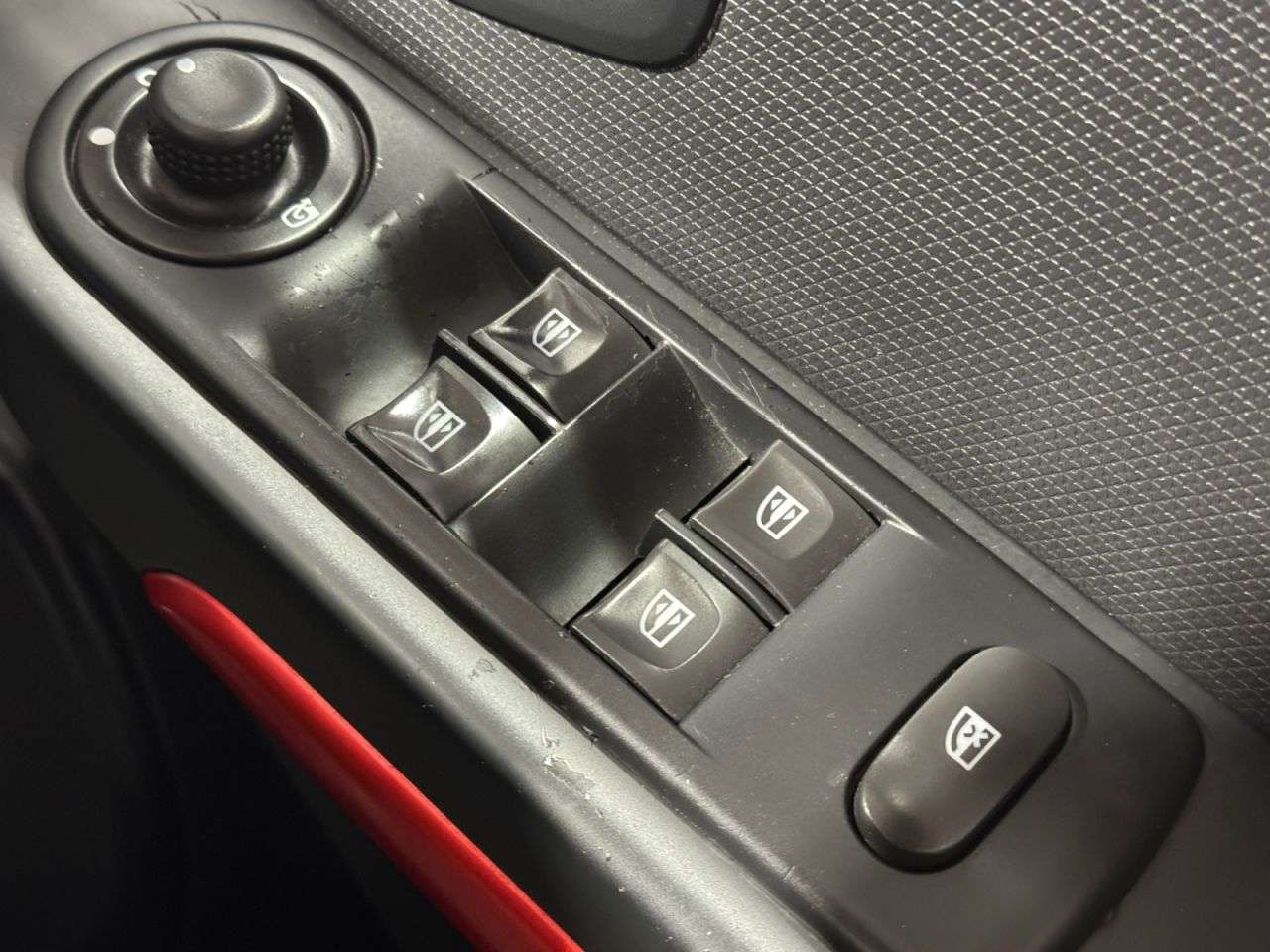 2015 RENAULT CLIO 2015 RENAULT CLIO