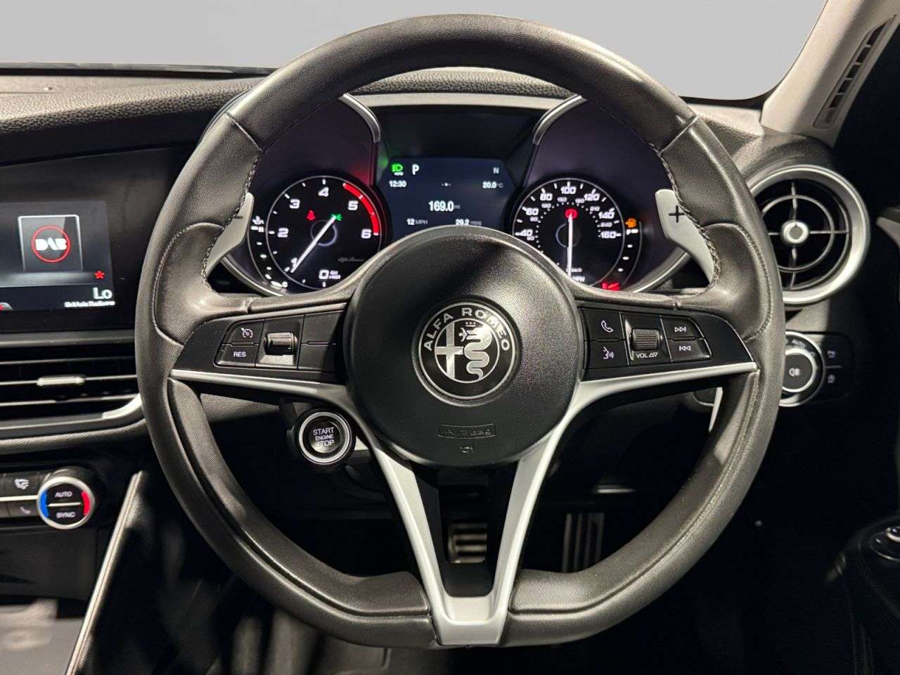 2017 ALFA ROMEO GIULIA 2017 ALFA ROMEO GIULIA