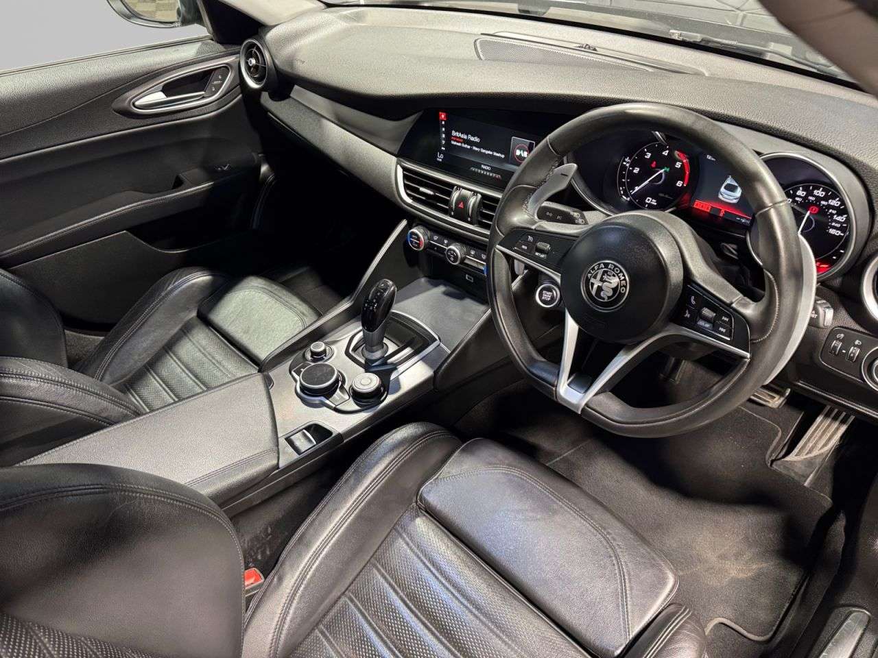 2017 ALFA ROMEO GIULIA 2017 ALFA ROMEO GIULIA