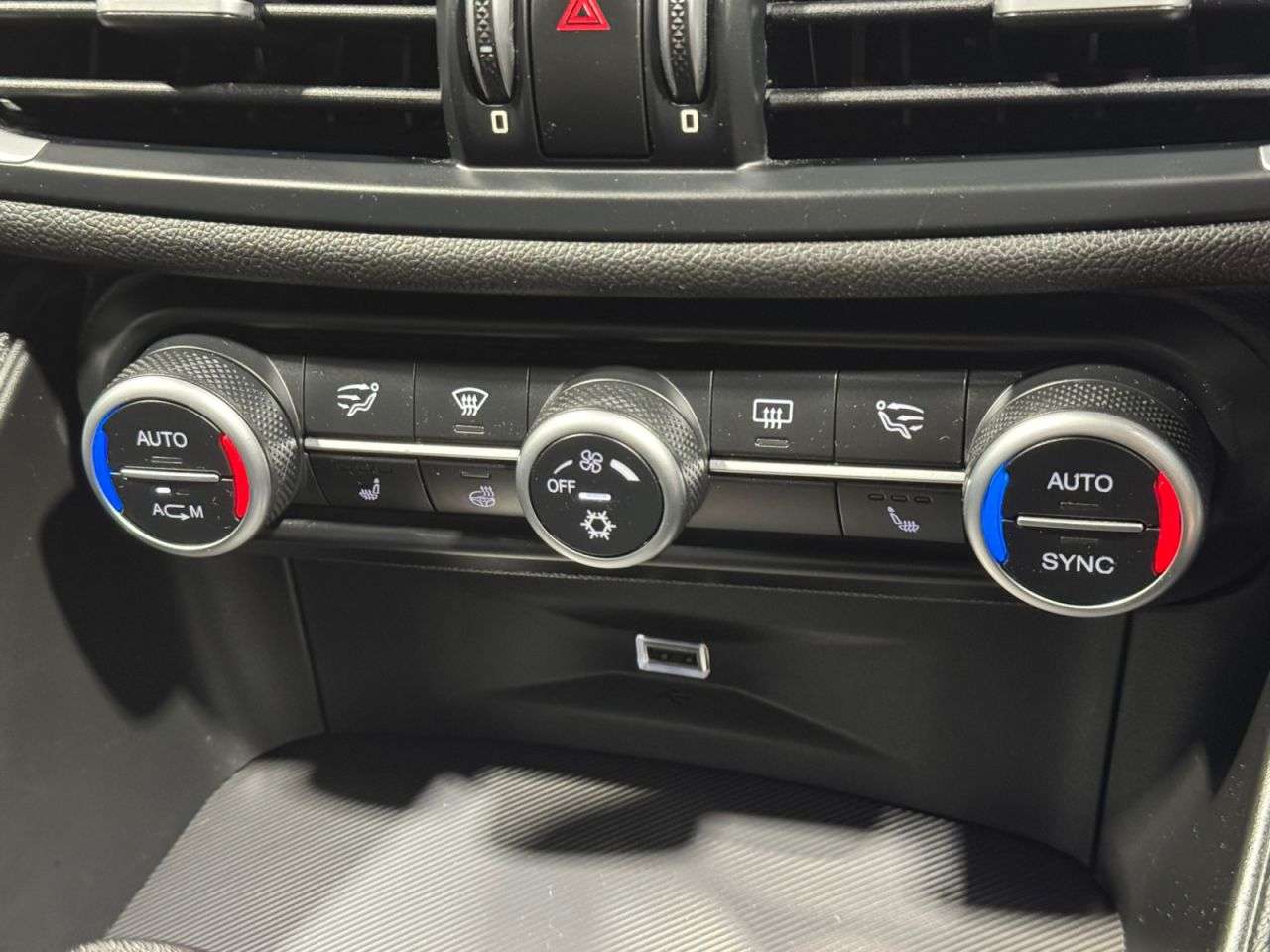 2017 ALFA ROMEO GIULIA 2017 ALFA ROMEO GIULIA