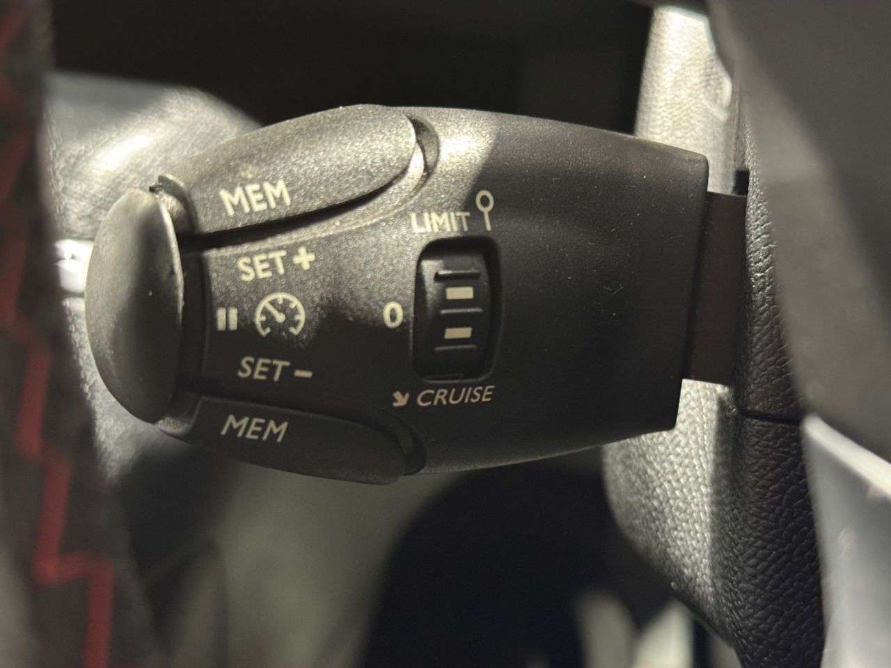 2016 PEUGEOT 308 2016 PEUGEOT 308