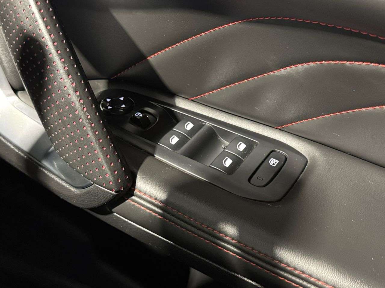 2016 PEUGEOT 308 2016 PEUGEOT 308