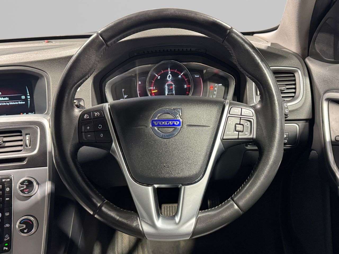 2016 VOLVO V60 CROSS COUNTRY 2016 VOLVO V60 CROSS COUNTRY