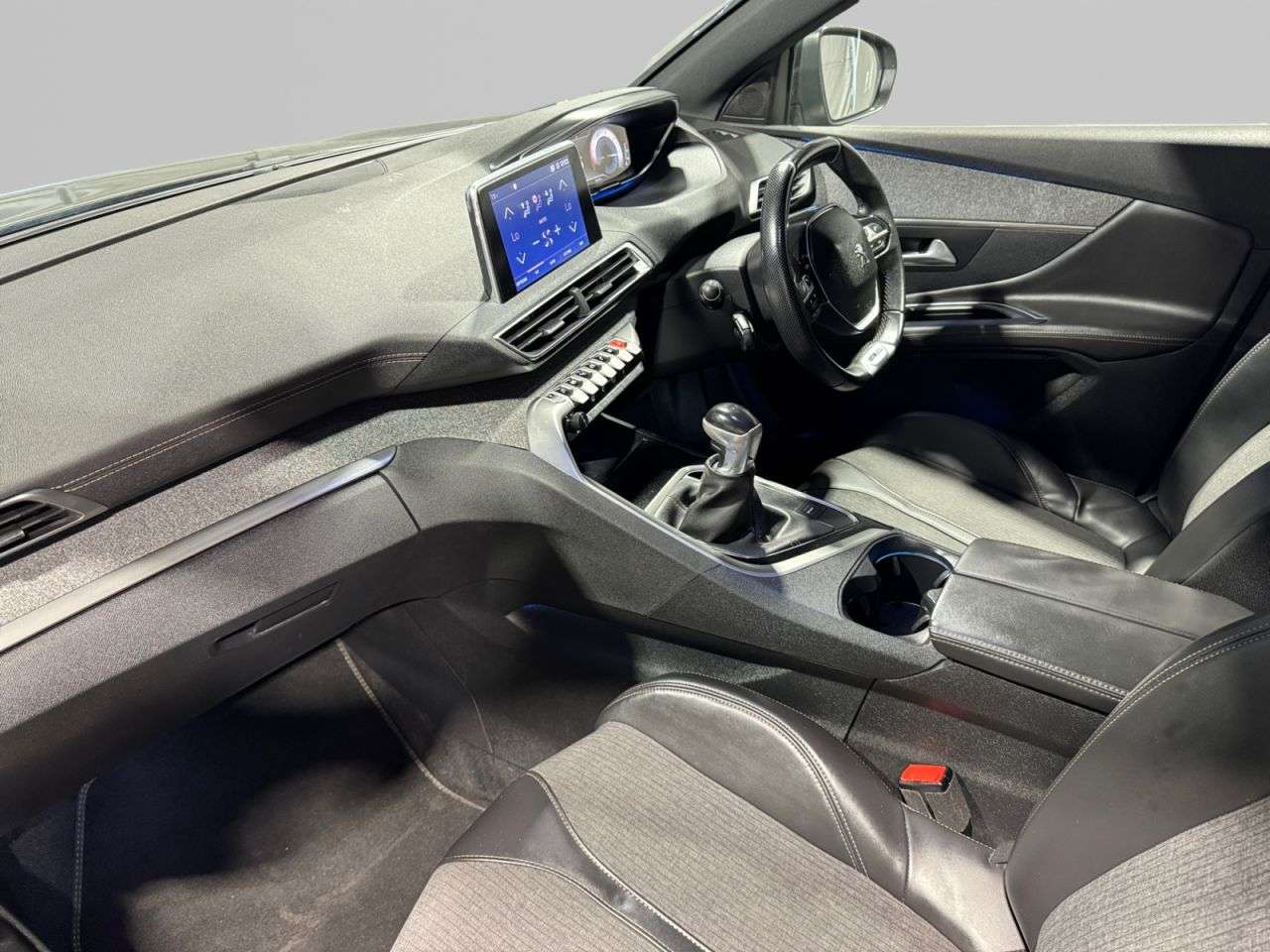 2018 PEUGEOT 3008 2018 PEUGEOT 3008
