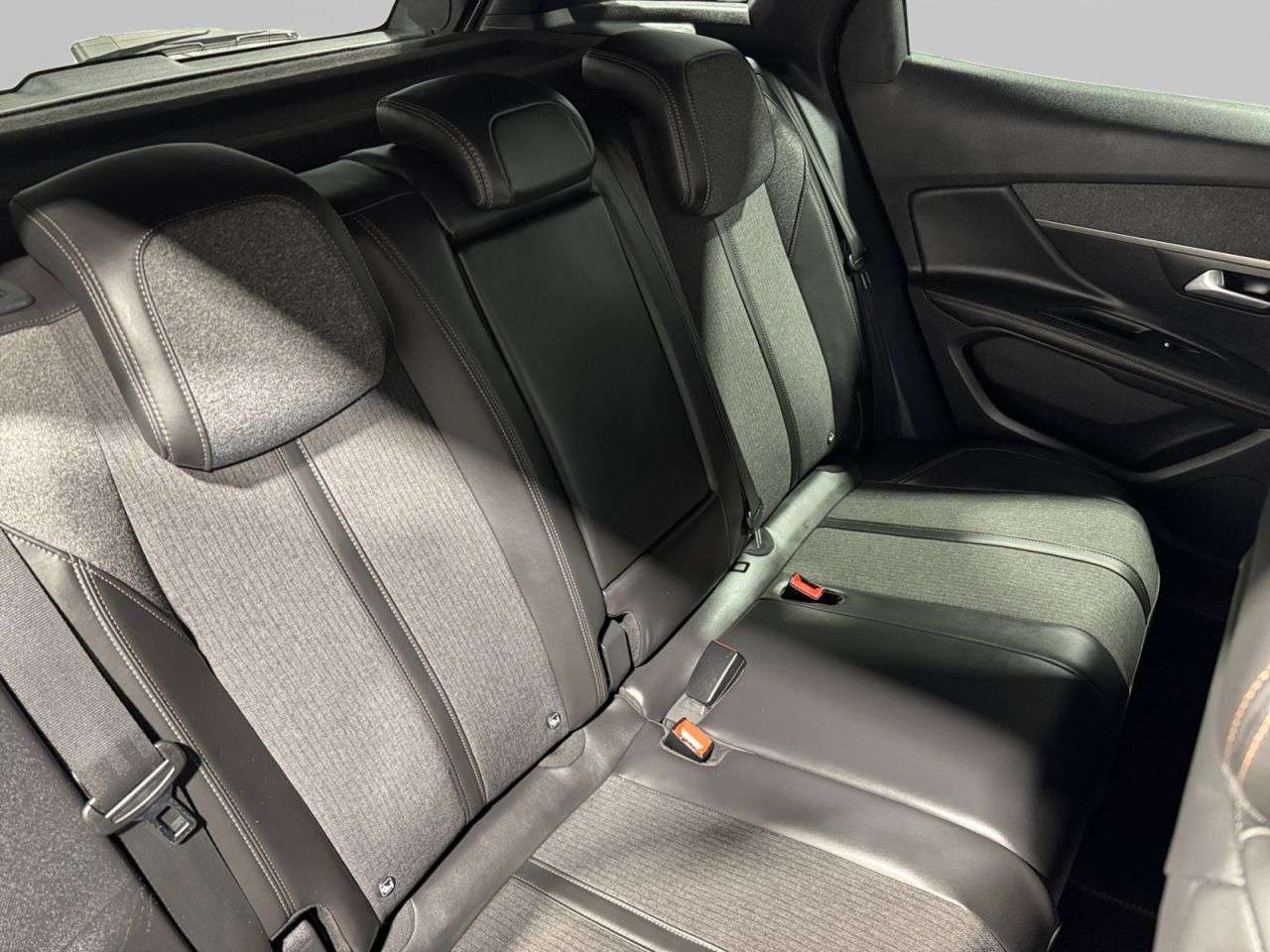 2018 PEUGEOT 3008 2018 PEUGEOT 3008