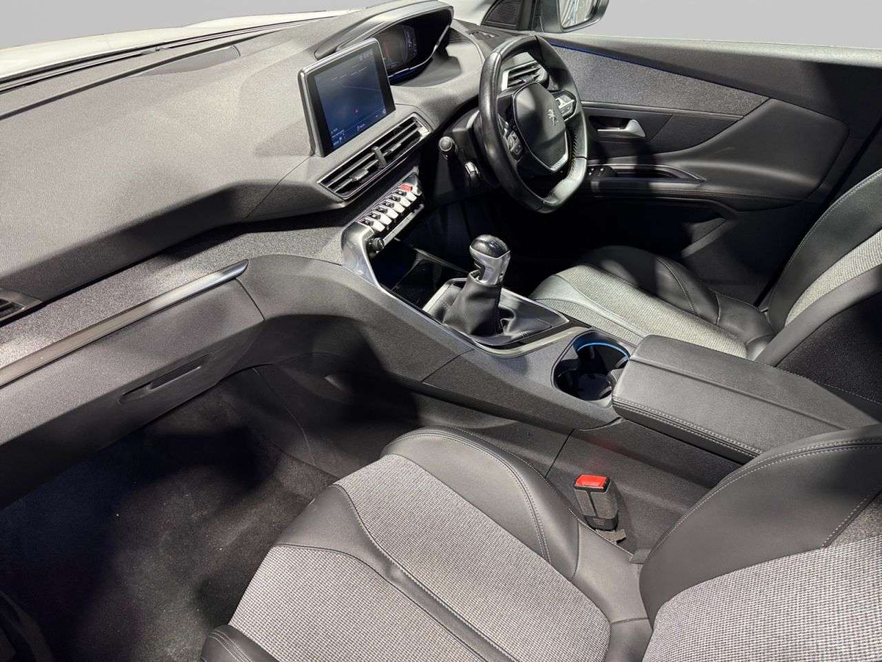 2020 PEUGEOT 3008 2020 PEUGEOT 3008