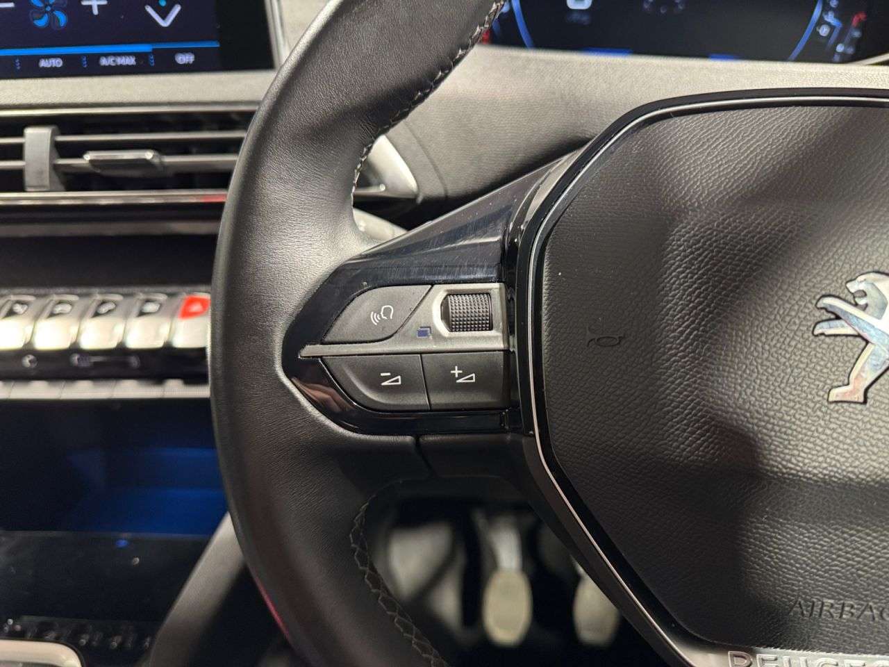 2020 PEUGEOT 3008 2020 PEUGEOT 3008