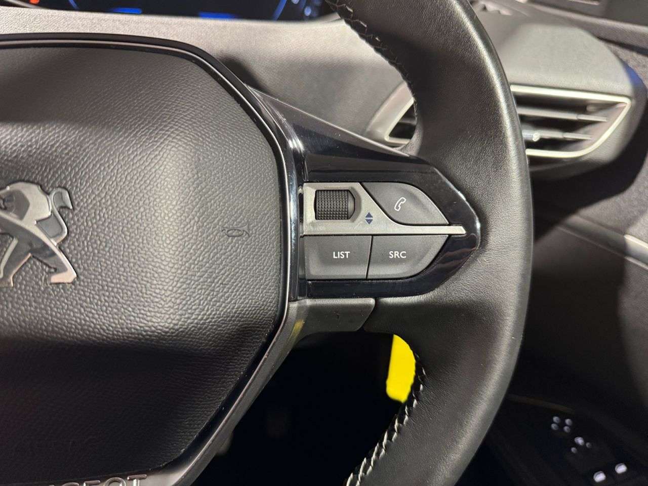 2020 PEUGEOT 3008 2020 PEUGEOT 3008