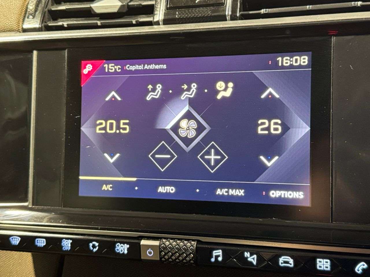 2019 DS AUTOMOBILES DS 7 CROSSBACK 2019 DS AUTOMOBILES DS 7 CROSSBACK