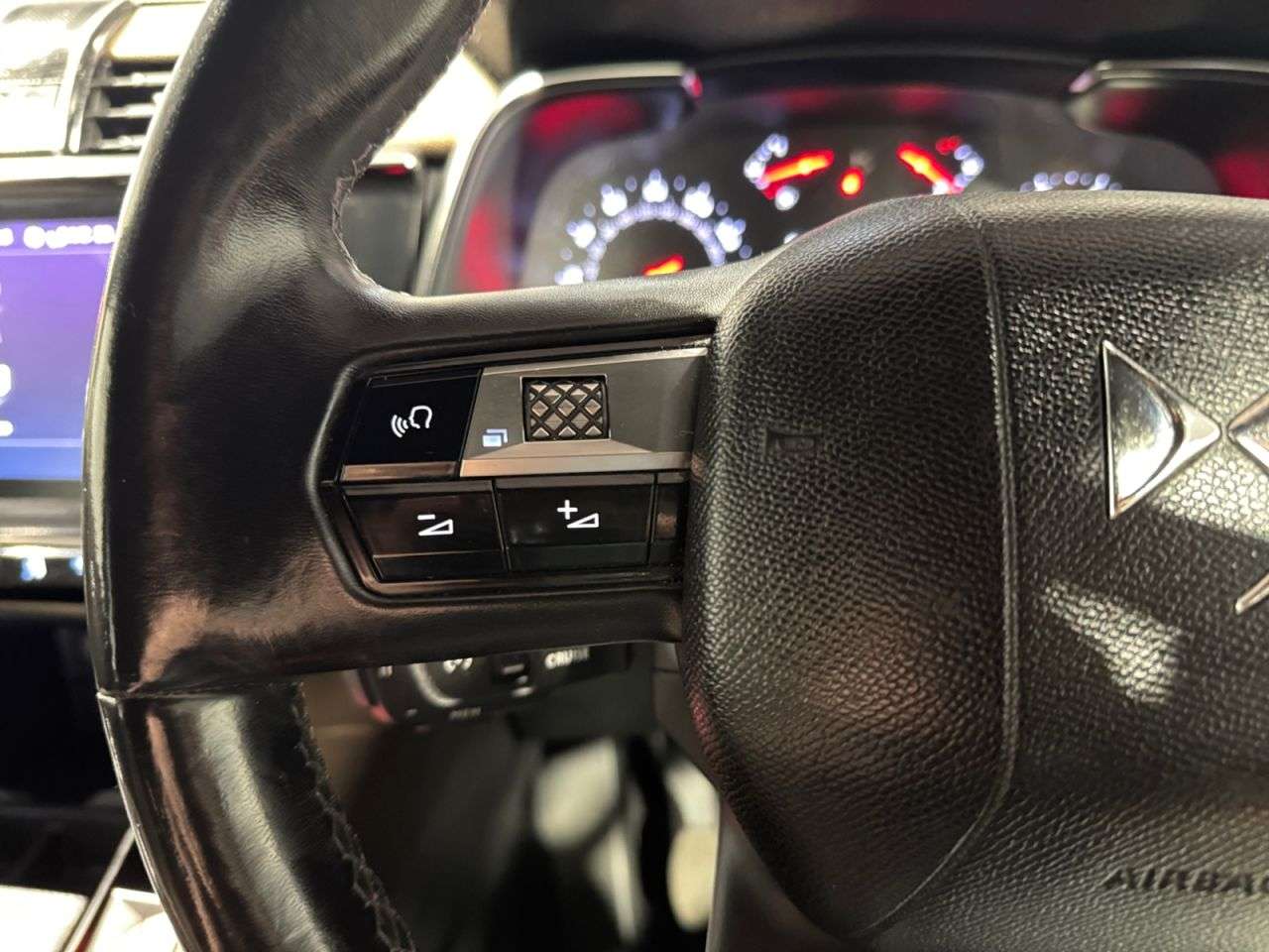 2019 DS AUTOMOBILES DS 7 CROSSBACK 2019 DS AUTOMOBILES DS 7 CROSSBACK