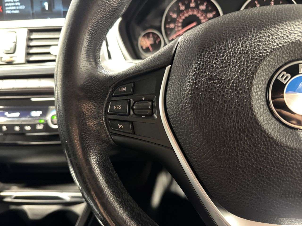 2018 BMW 3 SERIES 2018 BMW 3 SERIES