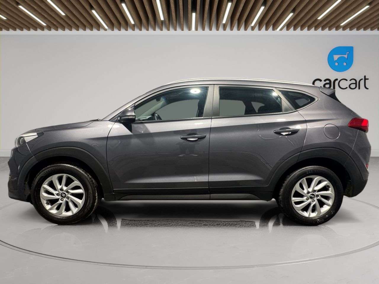 A 2016 HYUNDAI TUCSON 1.7 CRDi Blue Drive SE SUV 5dr Diesel Manual Euro 6 (s/s) (116 ps) (Rates s A 2016 HYUNDAI TUCSON 1.7 CRDi Blue Drive SE SUV 5dr Diesel Manual Euro 6 (s/s) (116 ps) (Rates s