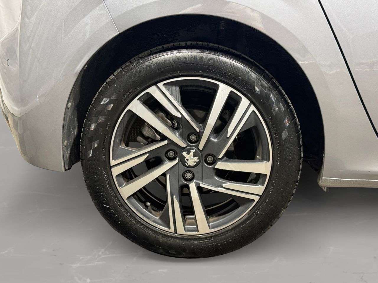 2021 PEUGEOT 208 2021 PEUGEOT 208