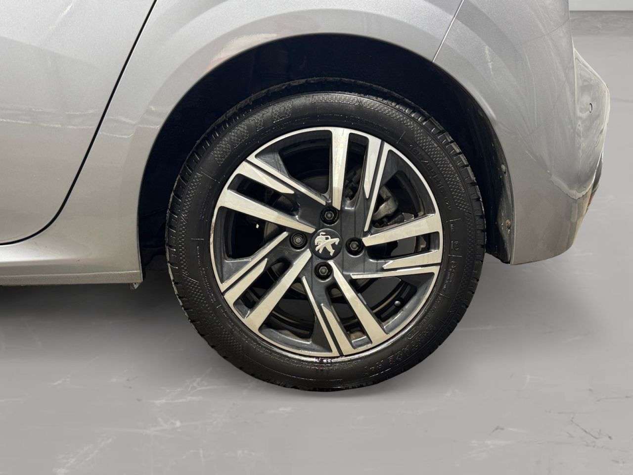 2021 PEUGEOT 208 2021 PEUGEOT 208
