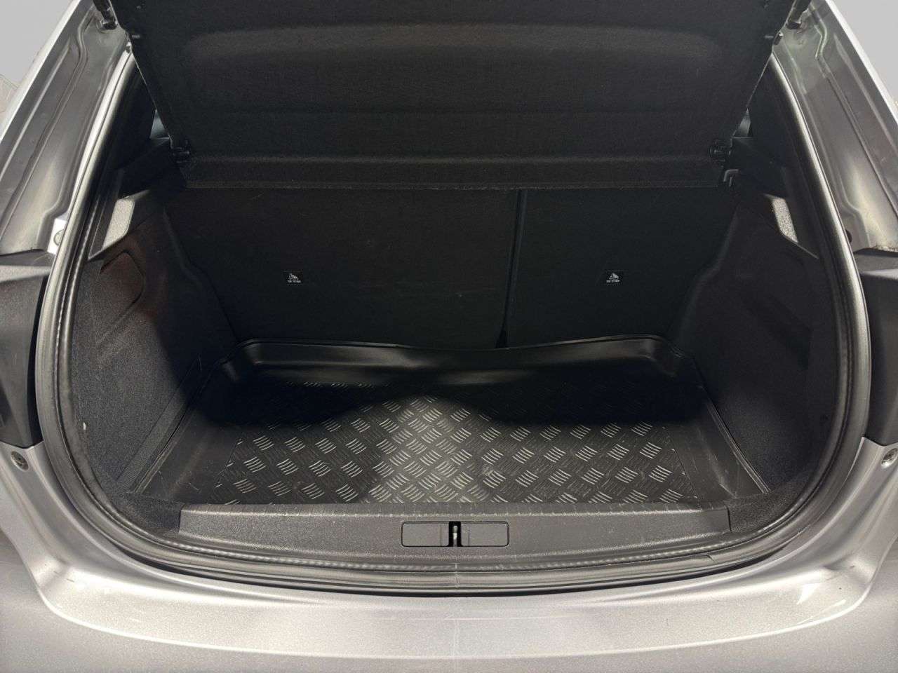 2021 PEUGEOT 208 2021 PEUGEOT 208