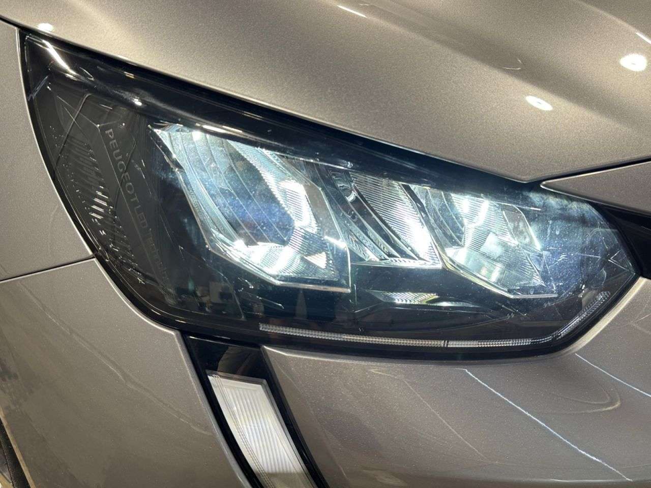2021 PEUGEOT 208 2021 PEUGEOT 208
