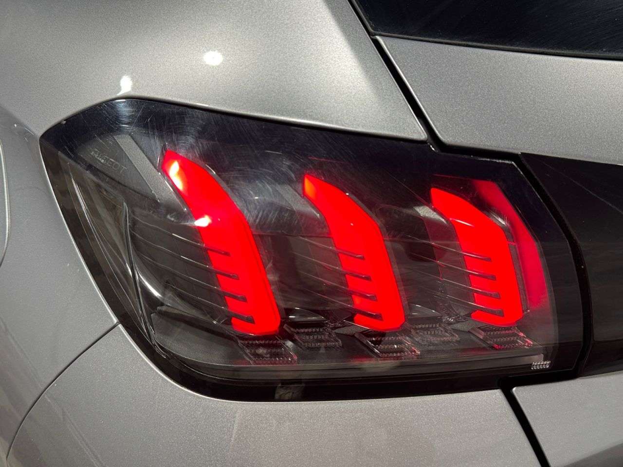 2021 PEUGEOT 208 2021 PEUGEOT 208