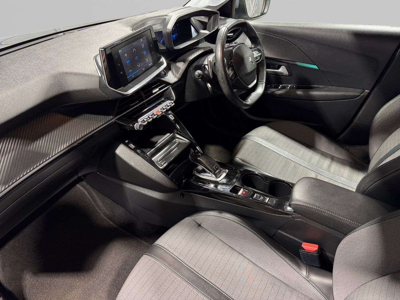 2021 PEUGEOT 208 2021 PEUGEOT 208