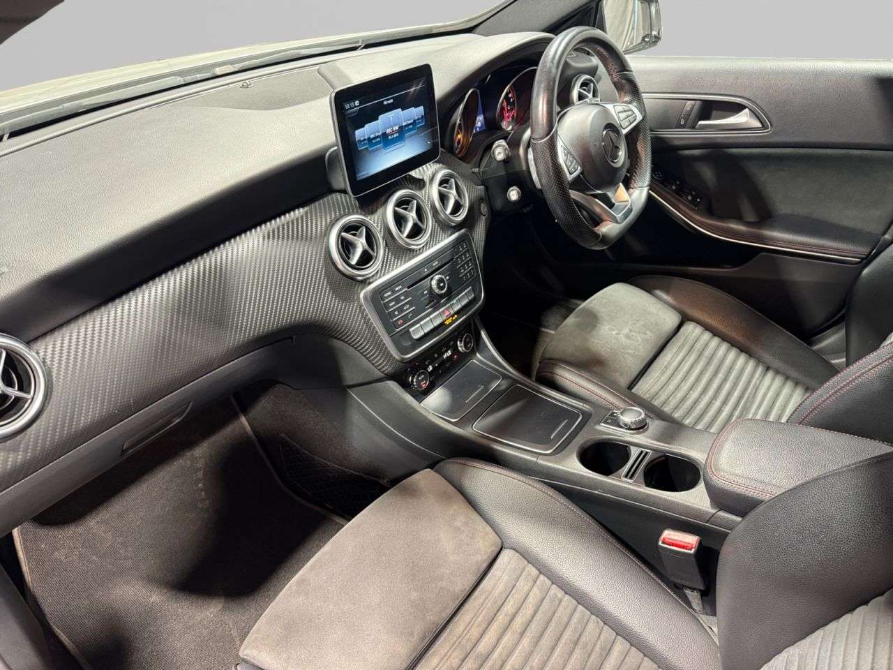 2017 MERCEDES-BENZ A-CLASS 2017 MERCEDES-BENZ A-CLASS