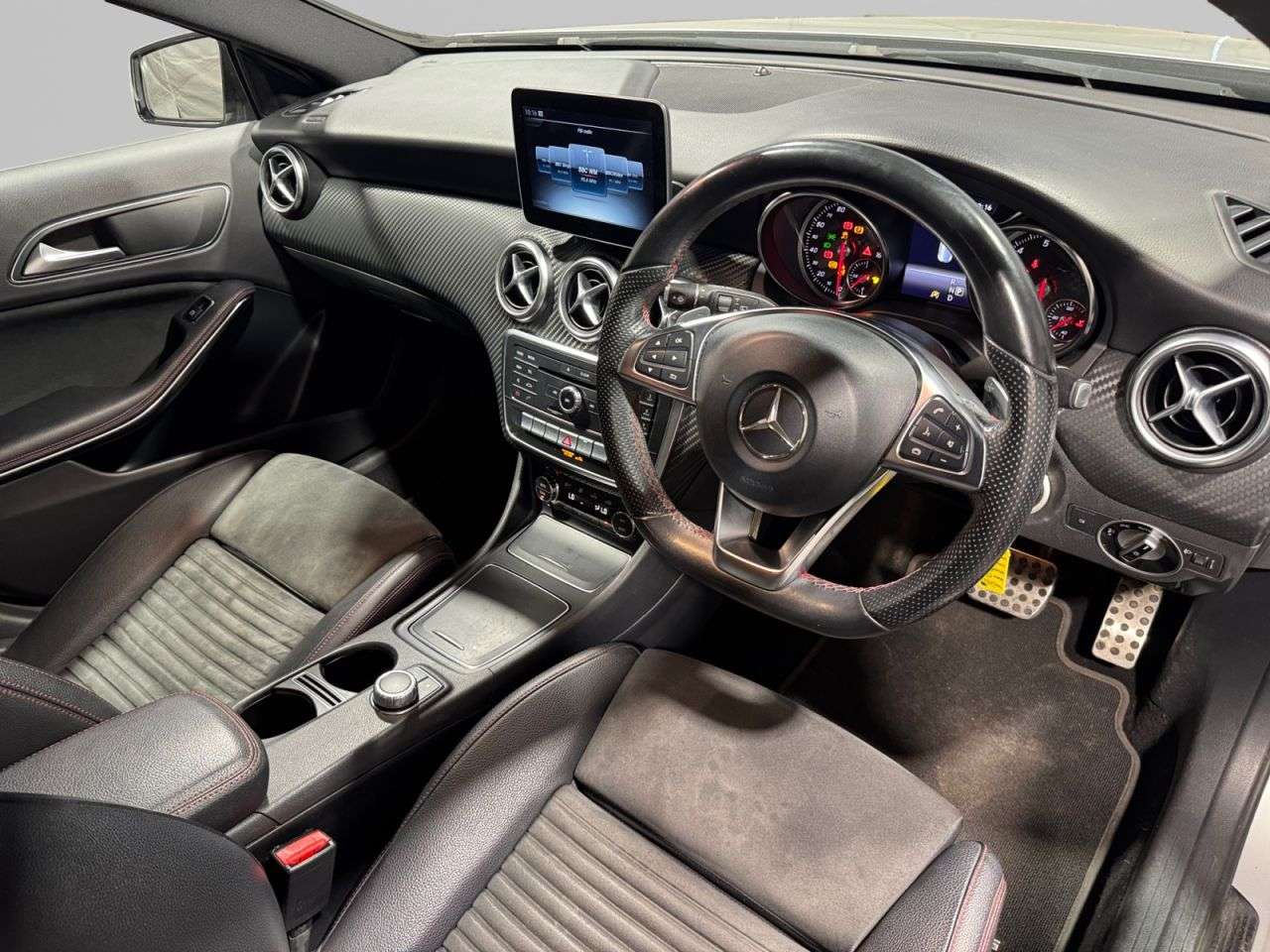 2017 MERCEDES-BENZ A-CLASS 2017 MERCEDES-BENZ A-CLASS