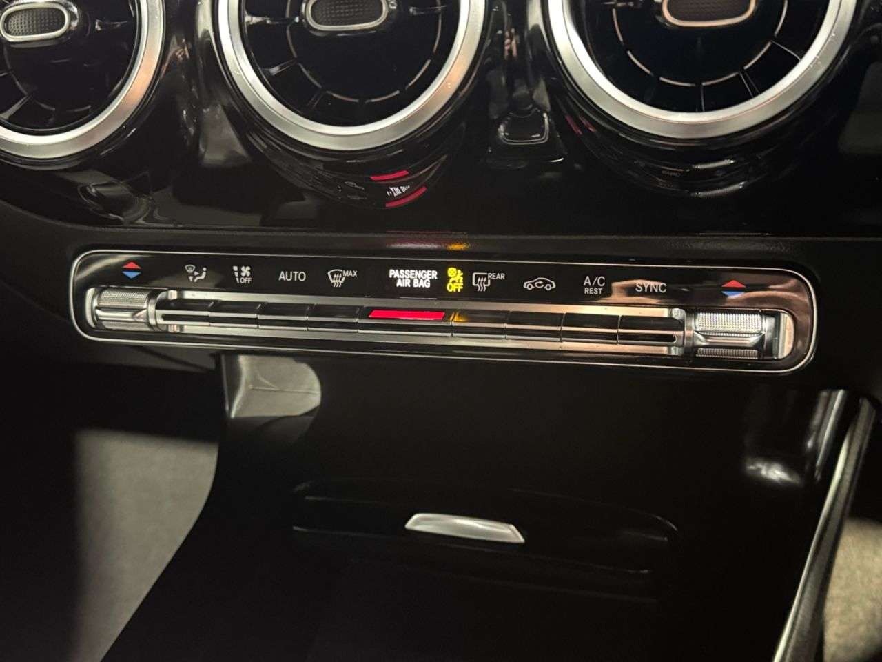 2018 MERCEDES-BENZ A-CLASS 2018 MERCEDES-BENZ A-CLASS