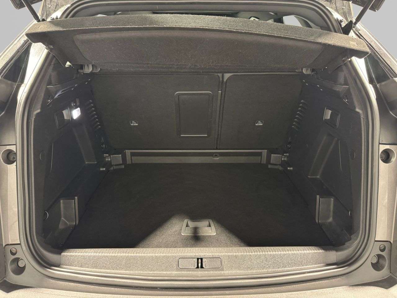 2017 PEUGEOT 3008 2017 PEUGEOT 3008