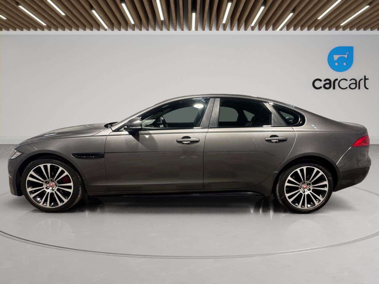 A 2016 JAGUAR XF 3.0d V6 S Saloon 4dr Diesel Auto Euro 6 (s/s) (300 ps) (Rates starting as l A 2016 JAGUAR XF 3.0d V6 S Saloon 4dr Diesel Auto Euro 6 (s/s) (300 ps) (Rates starting as l