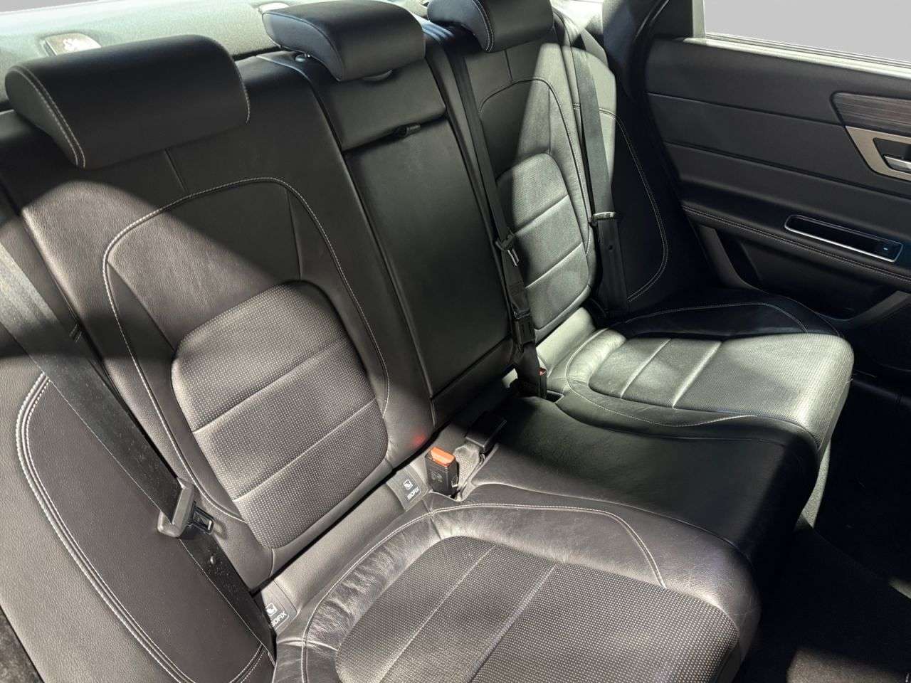 2016 JAGUAR XF 2016 JAGUAR XF