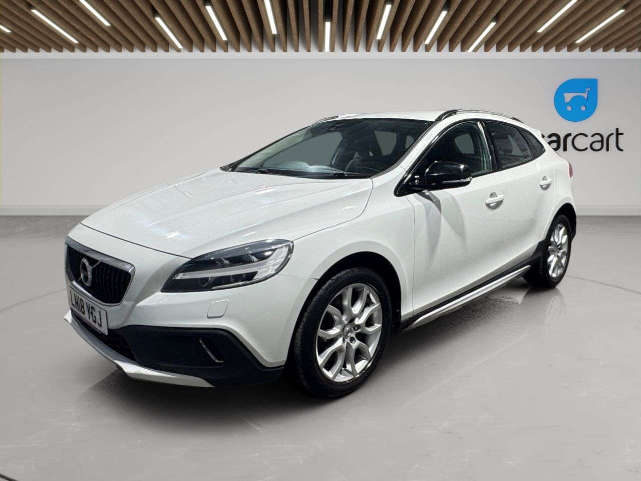 A 2018 VOLVO V40 CROSS COUNTRY 1.5 T3 Pro Hatchback 5dr Petrol Auto Euro 6 (s/s) (152 ps) (Rates starting A 2018 VOLVO V40 CROSS COUNTRY 1.5 T3 Pro Hatchback 5dr Petrol Auto Euro 6 (s/s) (152 ps) (Rates starting