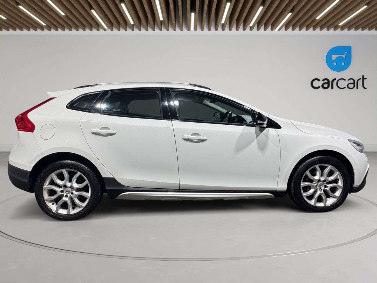 2018 VOLVO V40 CROSS COUNTRY 2018 VOLVO V40 CROSS COUNTRY