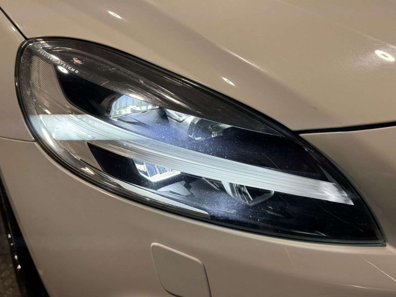2018 VOLVO V40 CROSS COUNTRY 2018 VOLVO V40 CROSS COUNTRY