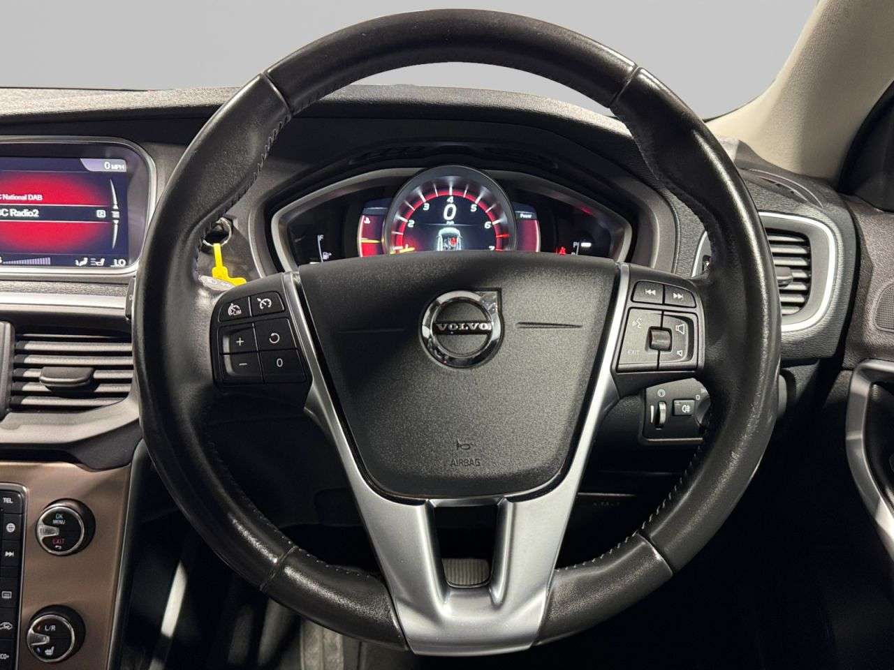 2018 VOLVO V40 CROSS COUNTRY 2018 VOLVO V40 CROSS COUNTRY