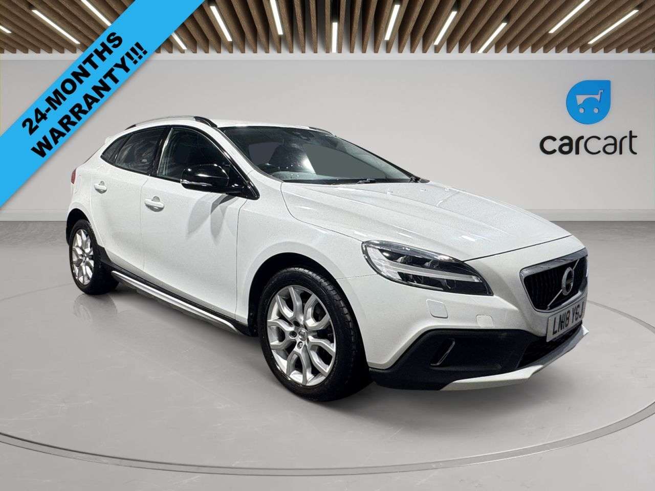 A 2018 VOLVO V40 CROSS COUNTRY 1.5 T3 Pro Hatchback 5dr Petrol Auto Euro 6 (s/s) (152 ps) (Rates starting A 2018 VOLVO V40 CROSS COUNTRY 1.5 T3 Pro Hatchback 5dr Petrol Auto Euro 6 (s/s) (152 ps) (Rates starting