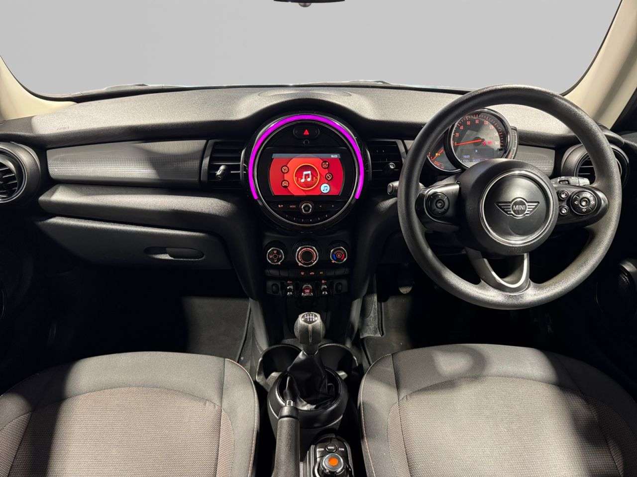 2018 MINI HATCH 2018 MINI HATCH