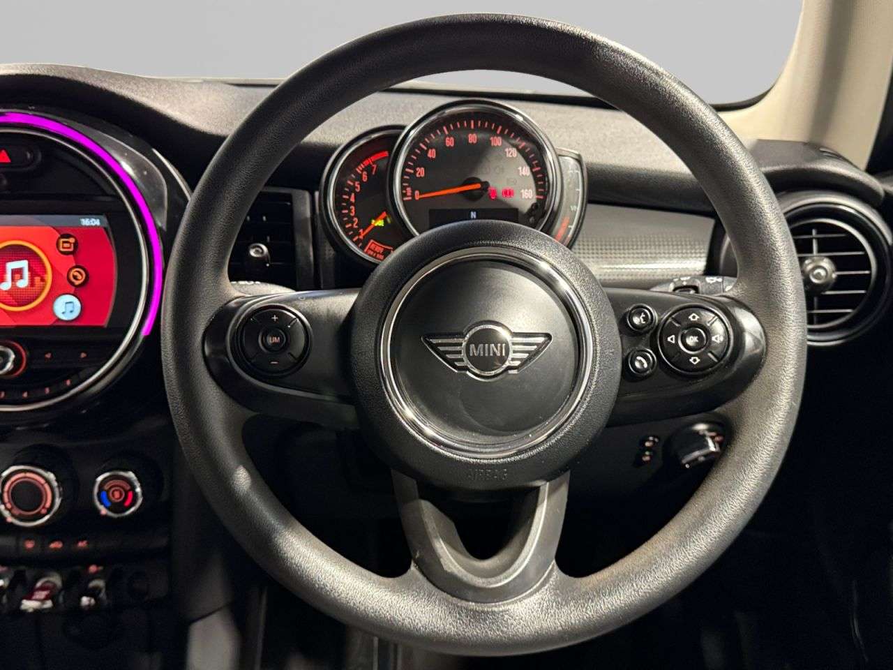 2018 MINI HATCH 2018 MINI HATCH