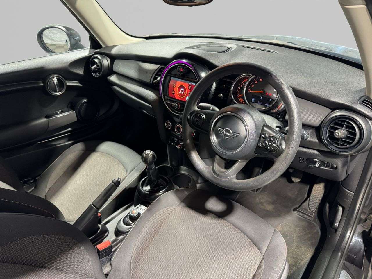 2018 MINI HATCH 2018 MINI HATCH