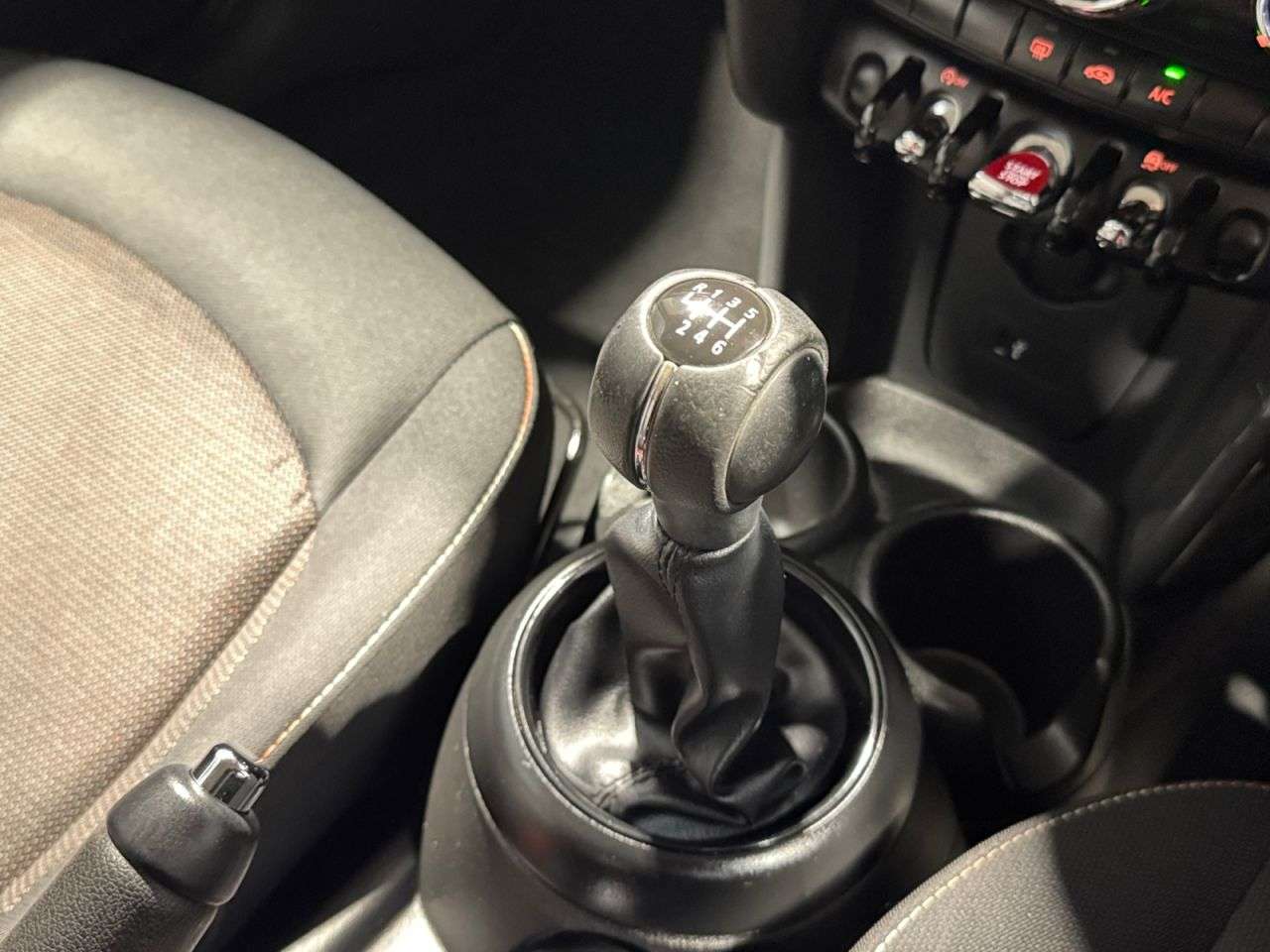 2018 MINI HATCH 2018 MINI HATCH