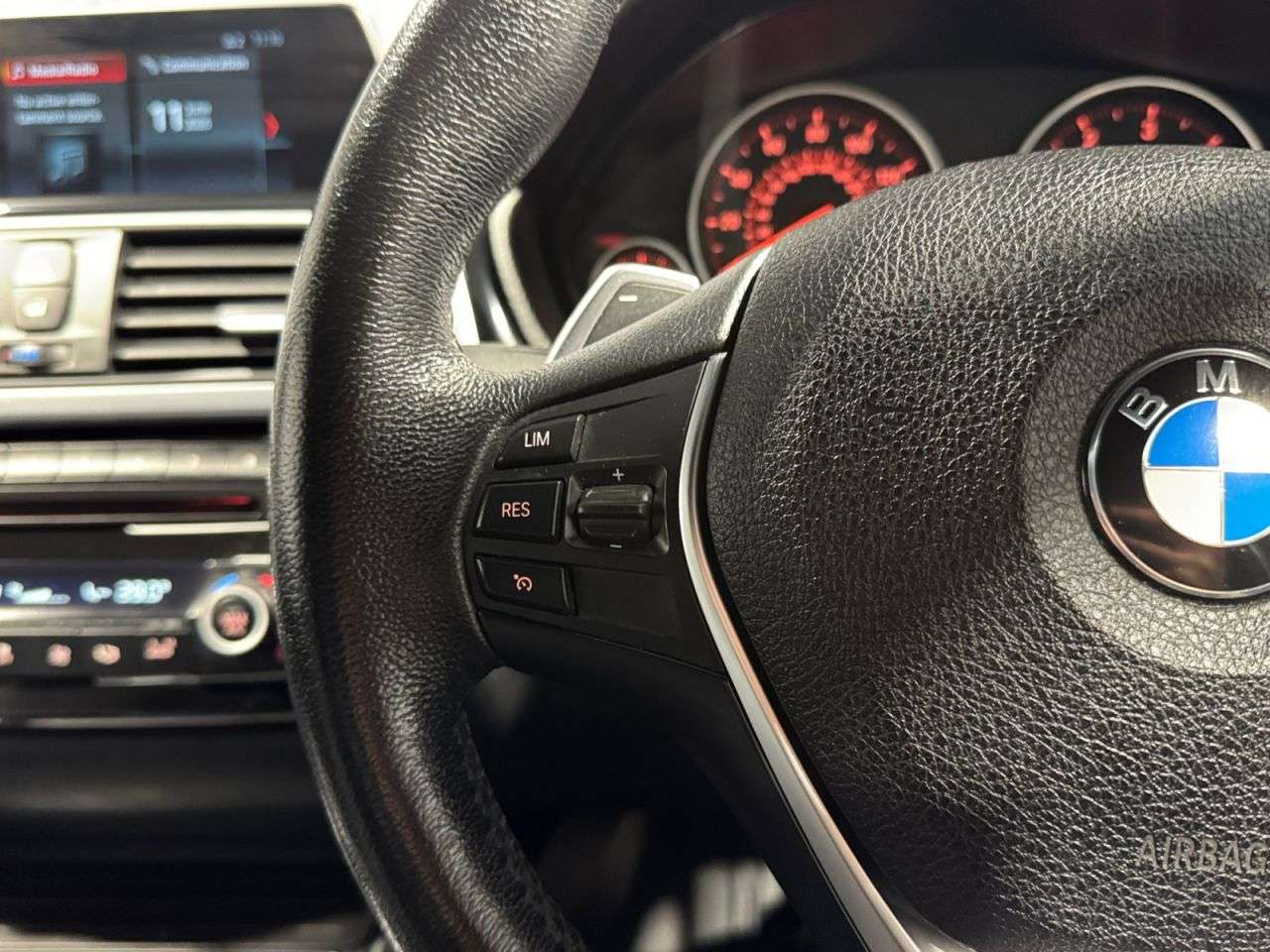 2017 BMW 3 SERIES 2017 BMW 3 SERIES