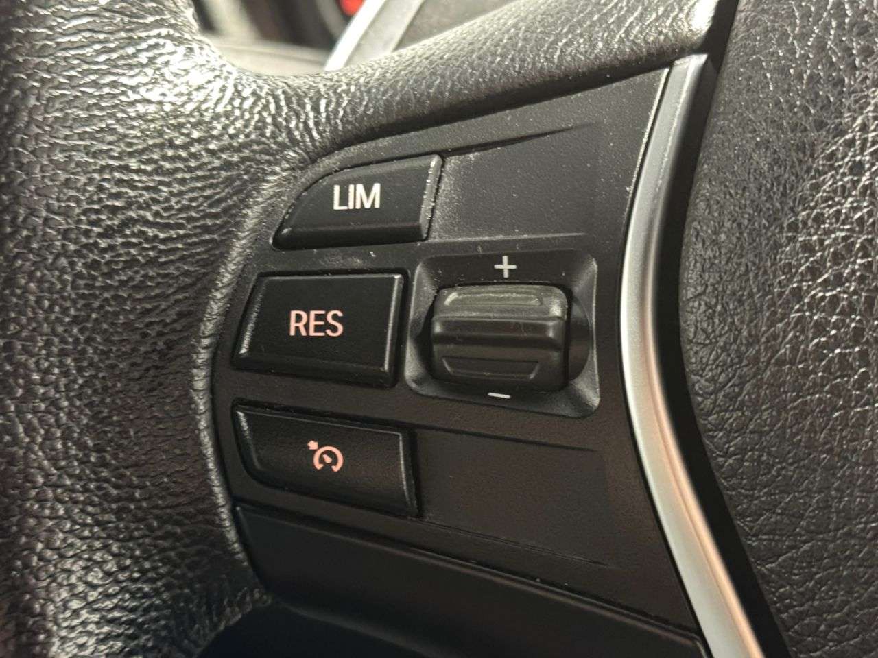 2017 BMW 3 SERIES 2017 BMW 3 SERIES