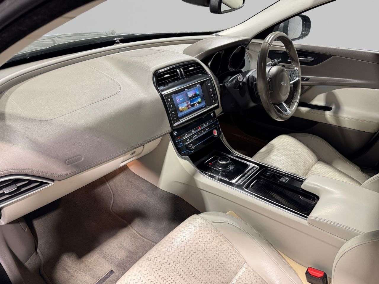 2018 JAGUAR XE 2018 JAGUAR XE