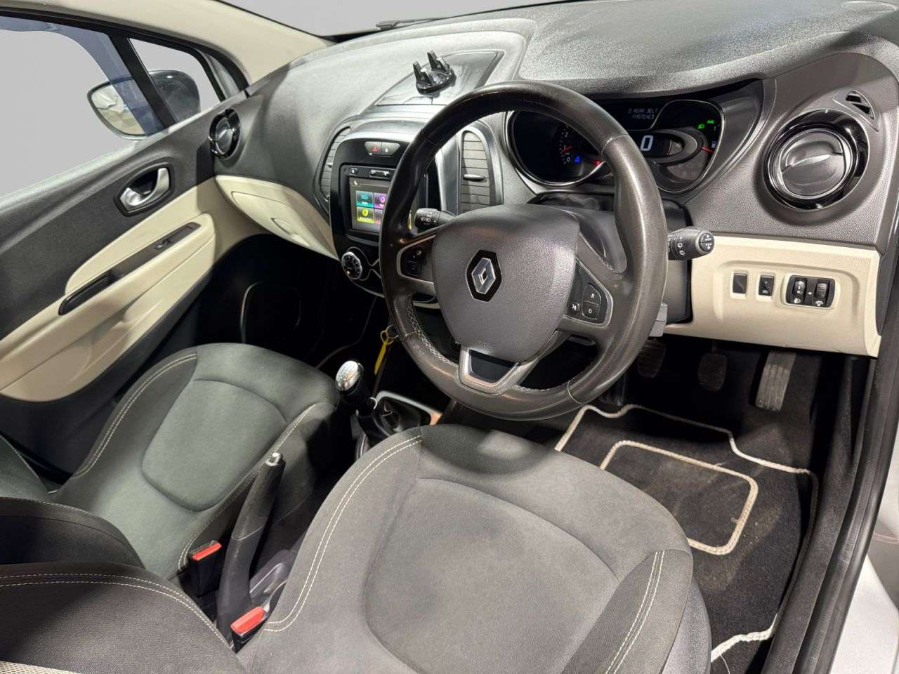 2019 RENAULT CAPTUR 2019 RENAULT CAPTUR