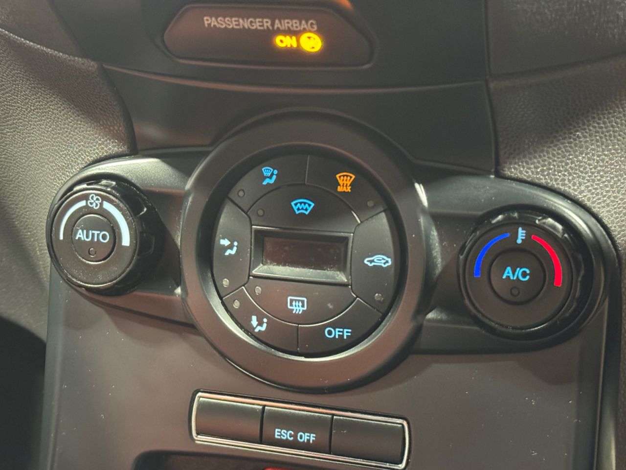 2015 FORD FIESTA 2015 FORD FIESTA