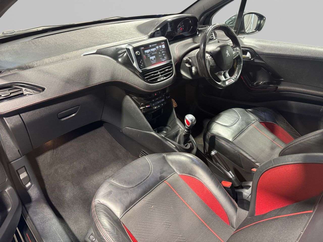 2015 PEUGEOT 208 2015 PEUGEOT 208