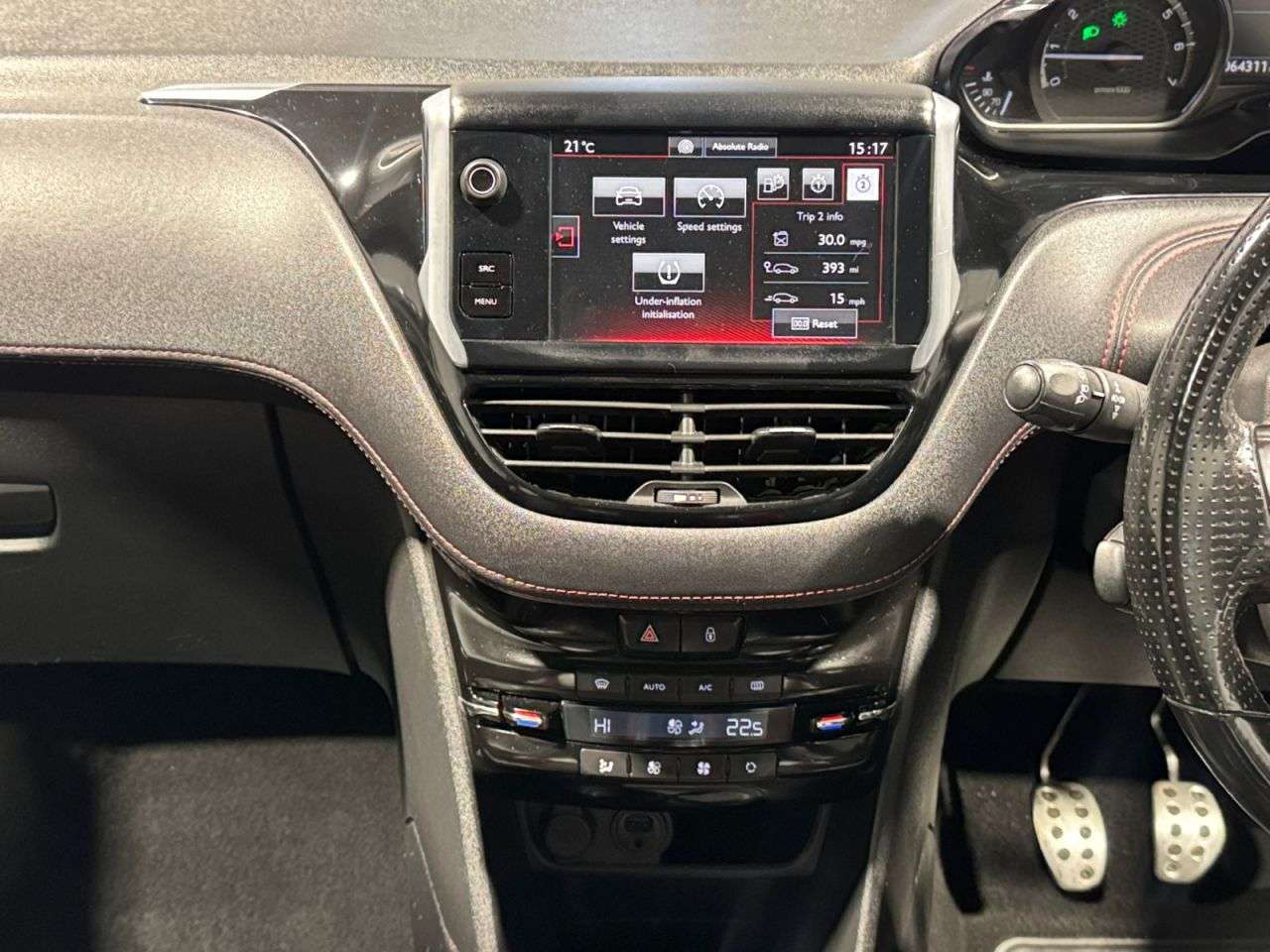 2015 PEUGEOT 208 2015 PEUGEOT 208