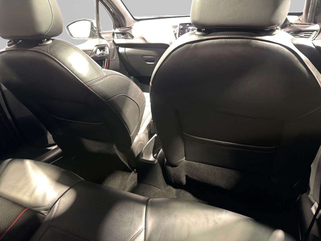 2015 PEUGEOT 208 2015 PEUGEOT 208
