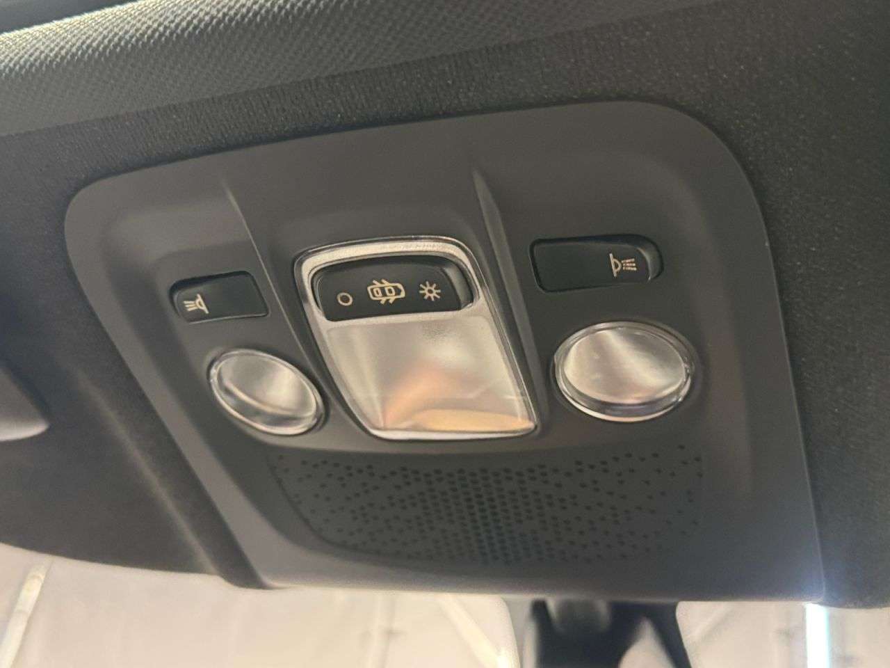 2015 PEUGEOT 208 2015 PEUGEOT 208