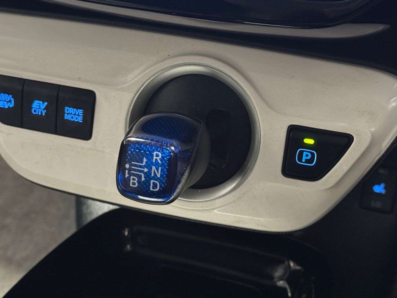 2017 TOYOTA PRIUS 2017 TOYOTA PRIUS